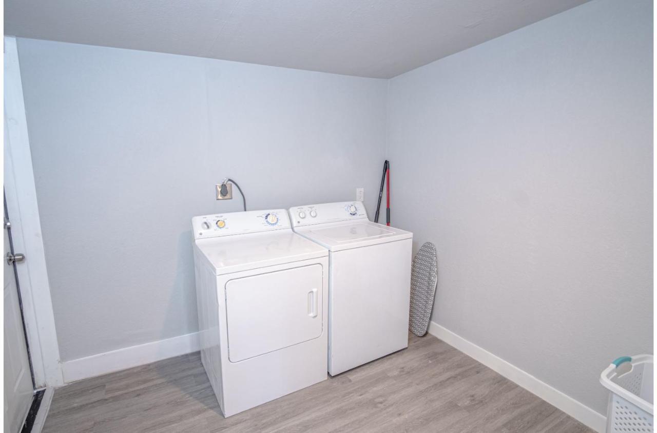 Stylish 4 Br2Ba Renovated Home Near Downtown San Antonio Exterior photo
