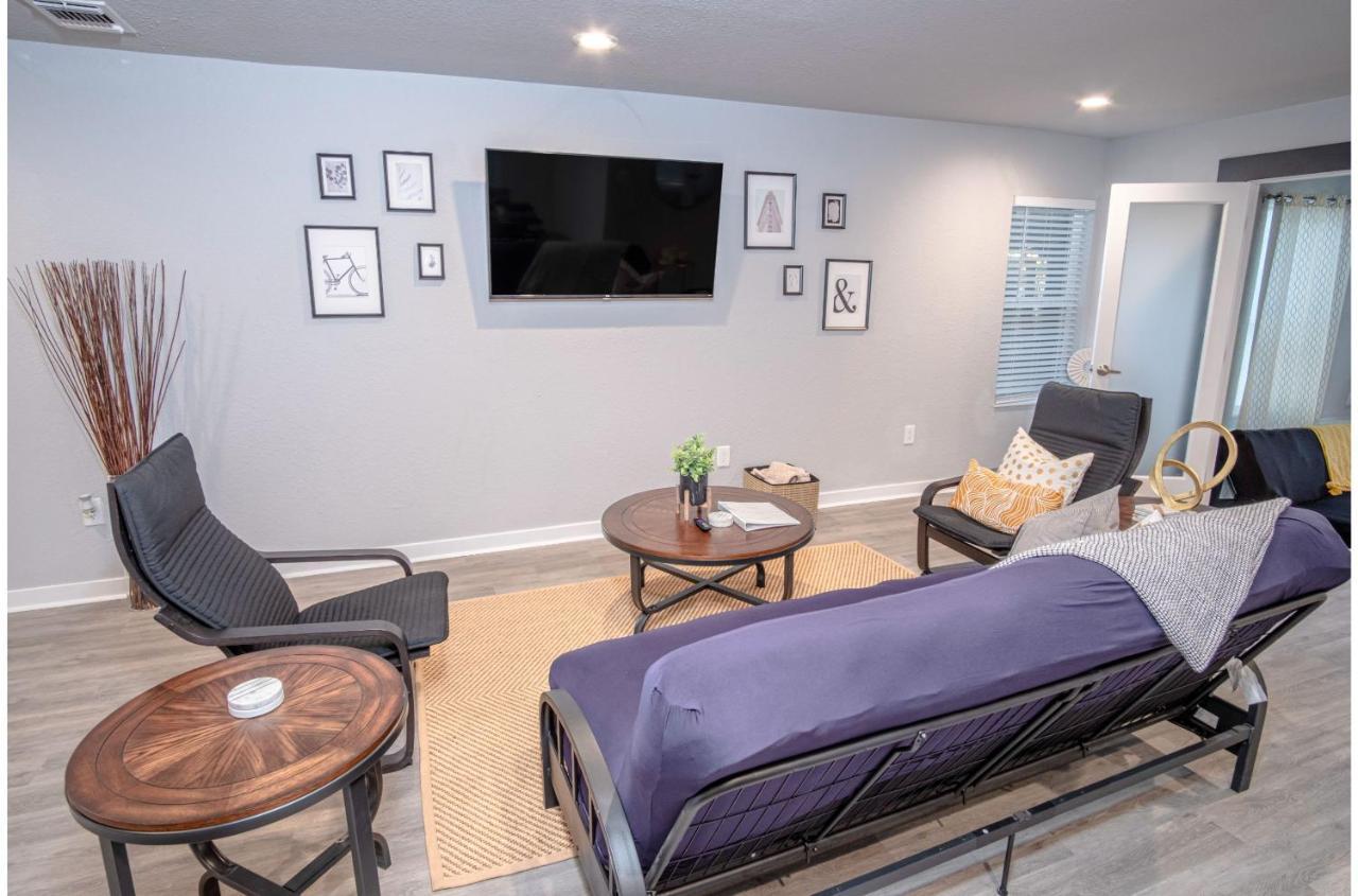 Stylish 4 Br2Ba Renovated Home Near Downtown San Antonio Exterior photo